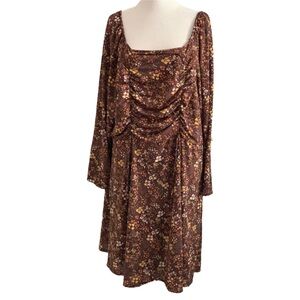 3RD + MALT Women’s Square Neckline Ruched Bodice Long Sleeve Floral Dress